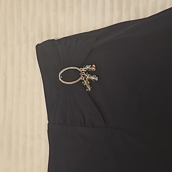 Black bathing suit with skirt coverup - Picture 11 of 11